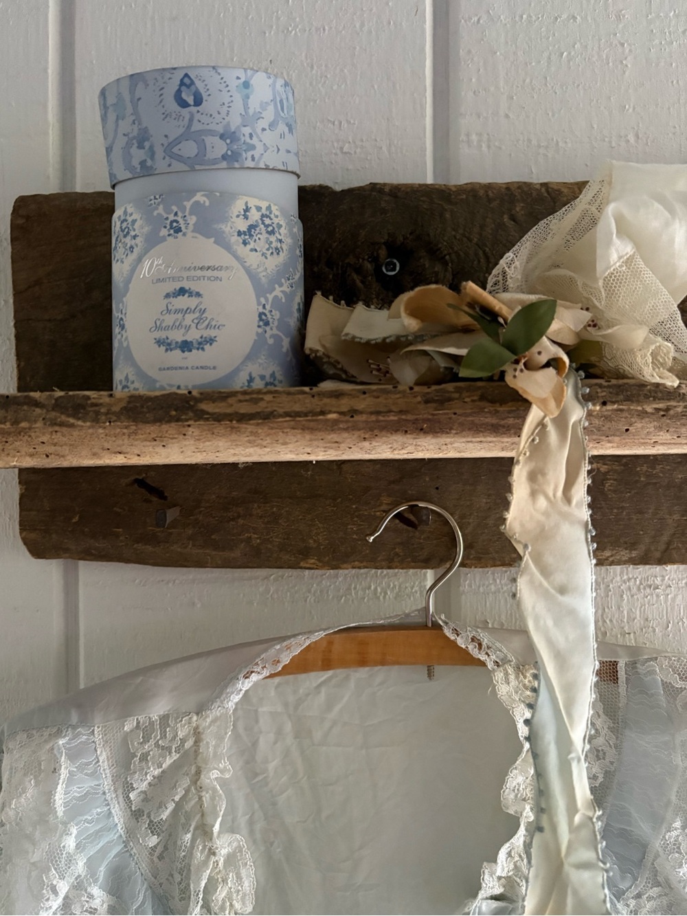 Simply Shabby Chic Light Blue Candle Holder Box  - Limited Edition NO CANDLE